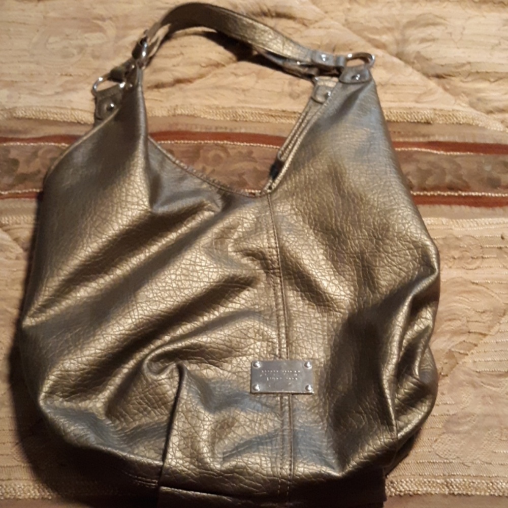 Large open pocketbook
